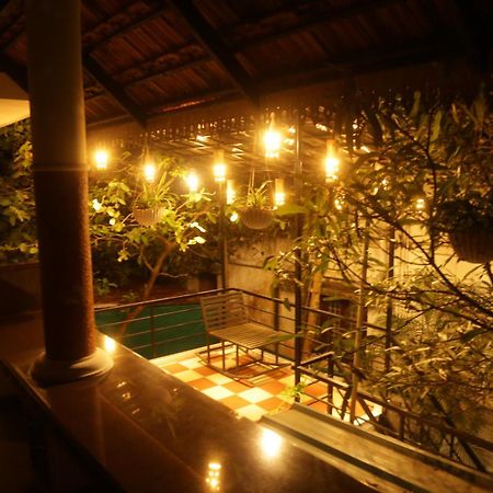 Mi Casa Tu Casa Homestay Kochi Kültér fotó