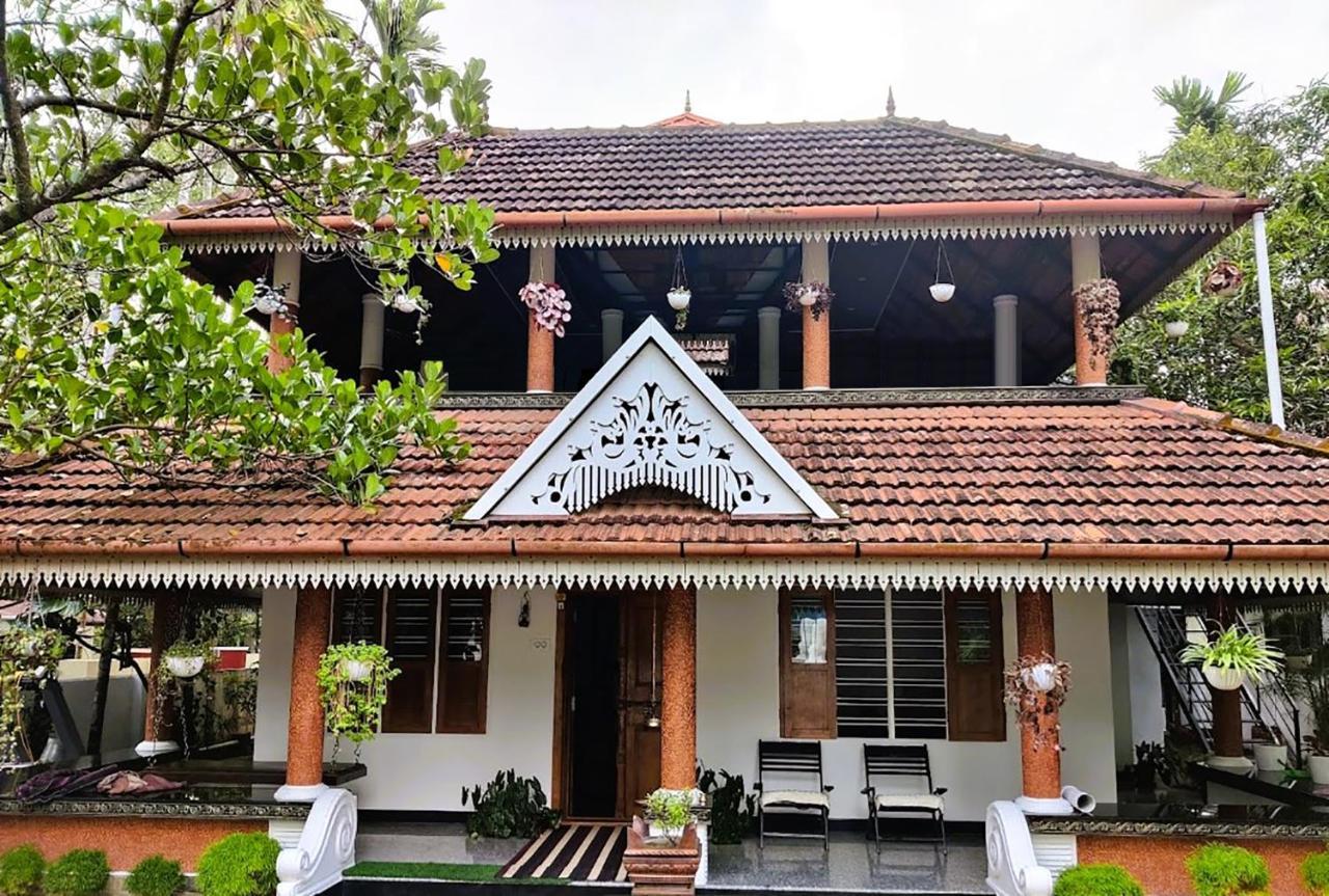 Mi Casa Tu Casa Homestay Kochi Kültér fotó