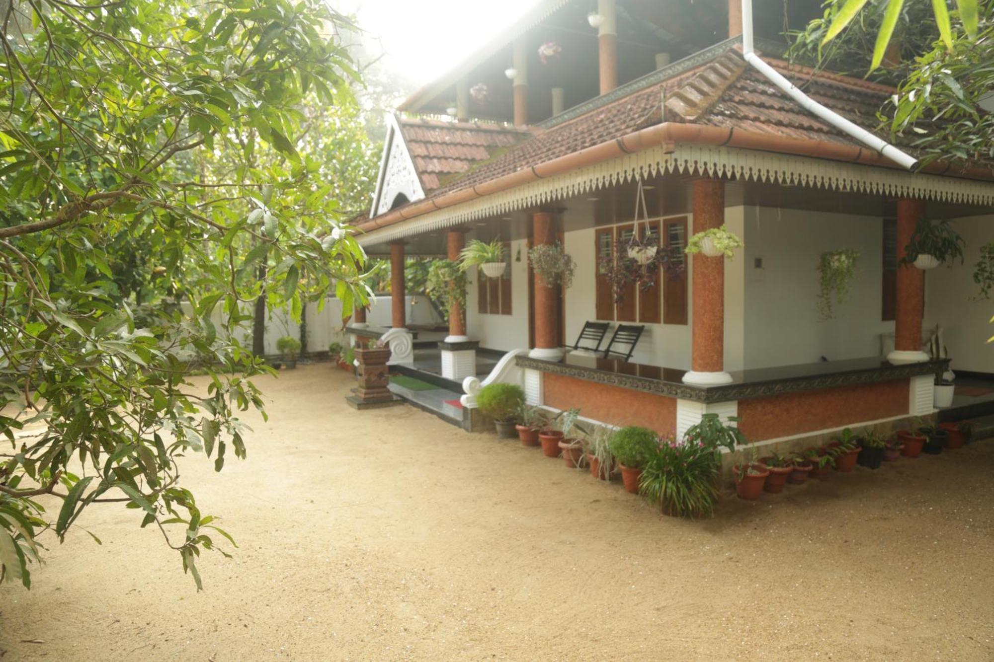 Mi Casa Tu Casa Homestay Kochi Kültér fotó